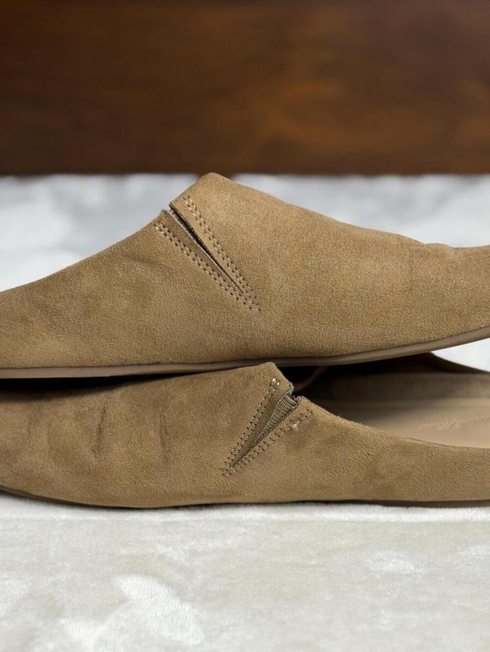 Universal Thread Women's Size 9 Suede Mules Slides Tan Camel Brown Slip On Shoes